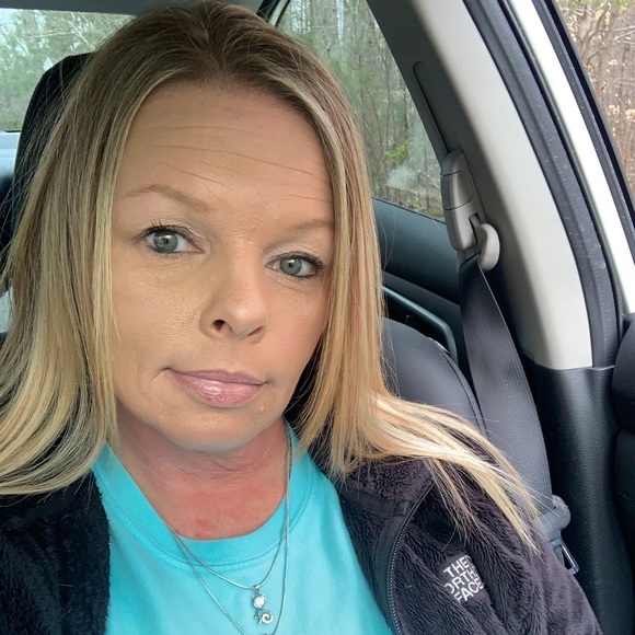 Meet your Posher, Toni - Picture 1 of 1